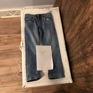 Cat and Jack 5T jeans